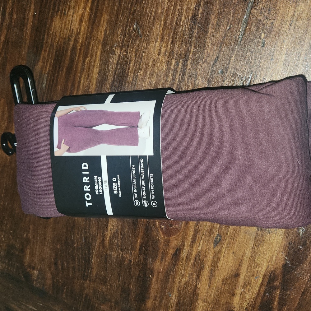 Torrid sz 0 flare leggings